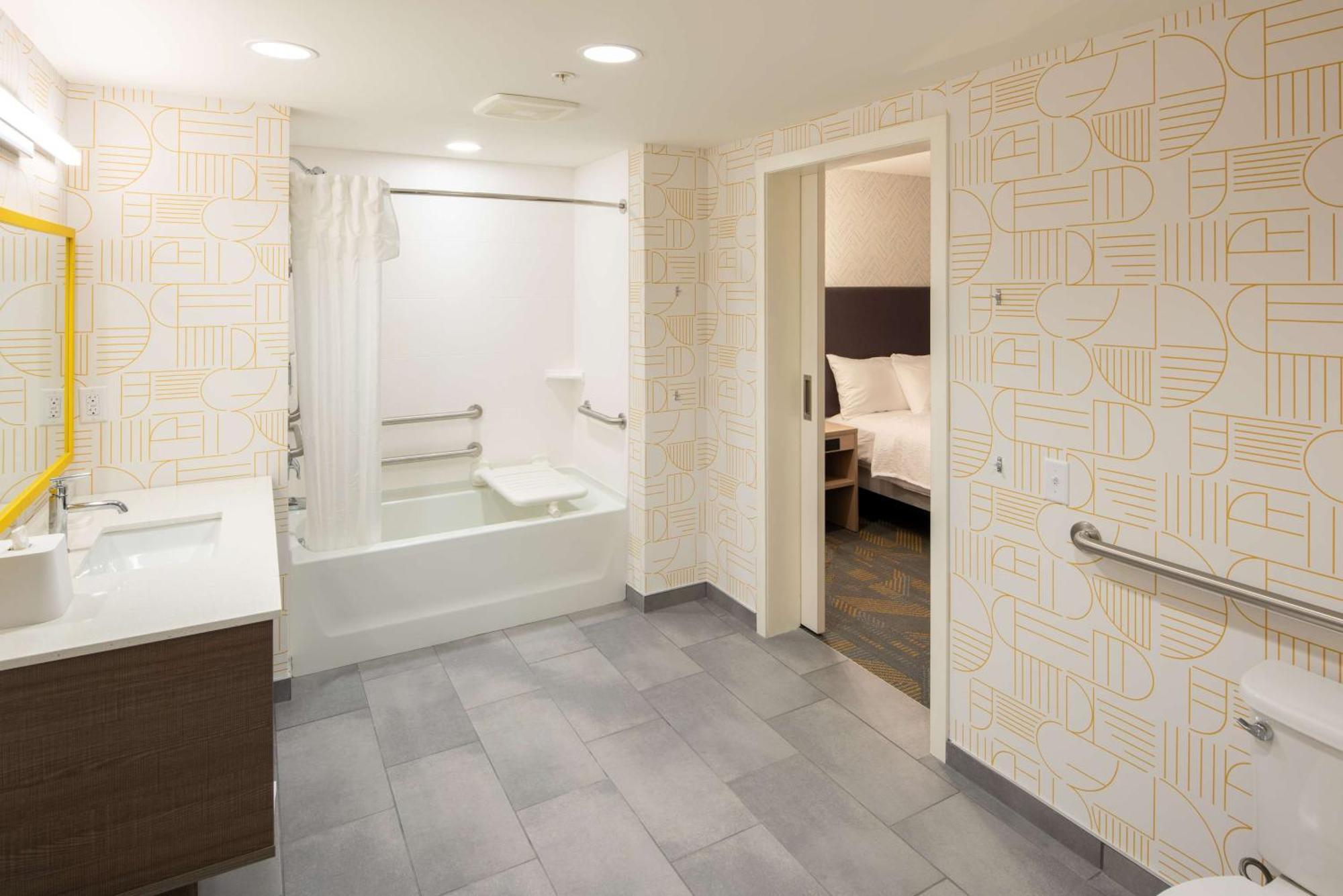 Home2 Suites By Hilton East Haven New Haven מראה חיצוני תמונה