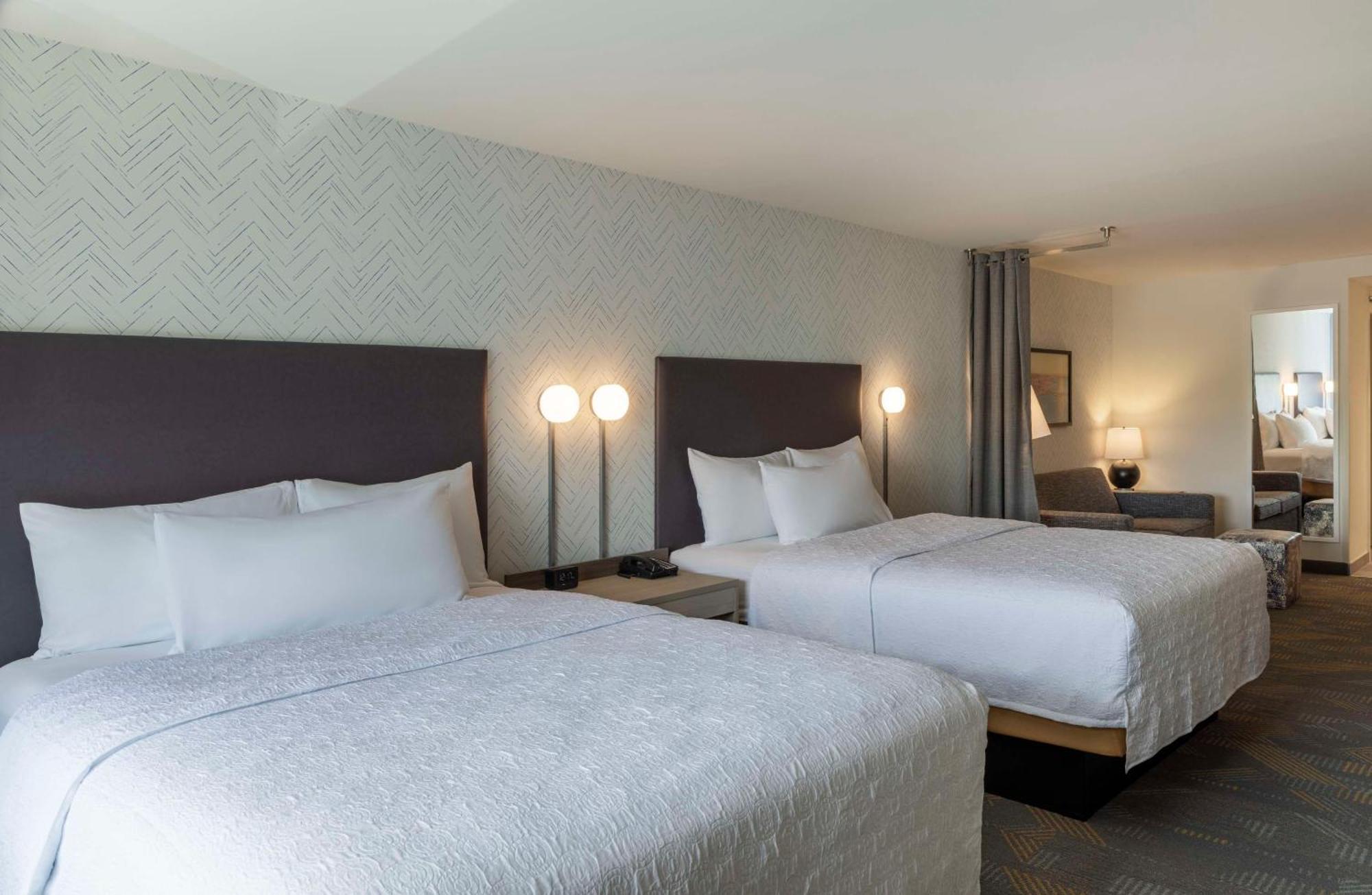 Home2 Suites By Hilton East Haven New Haven מראה חיצוני תמונה