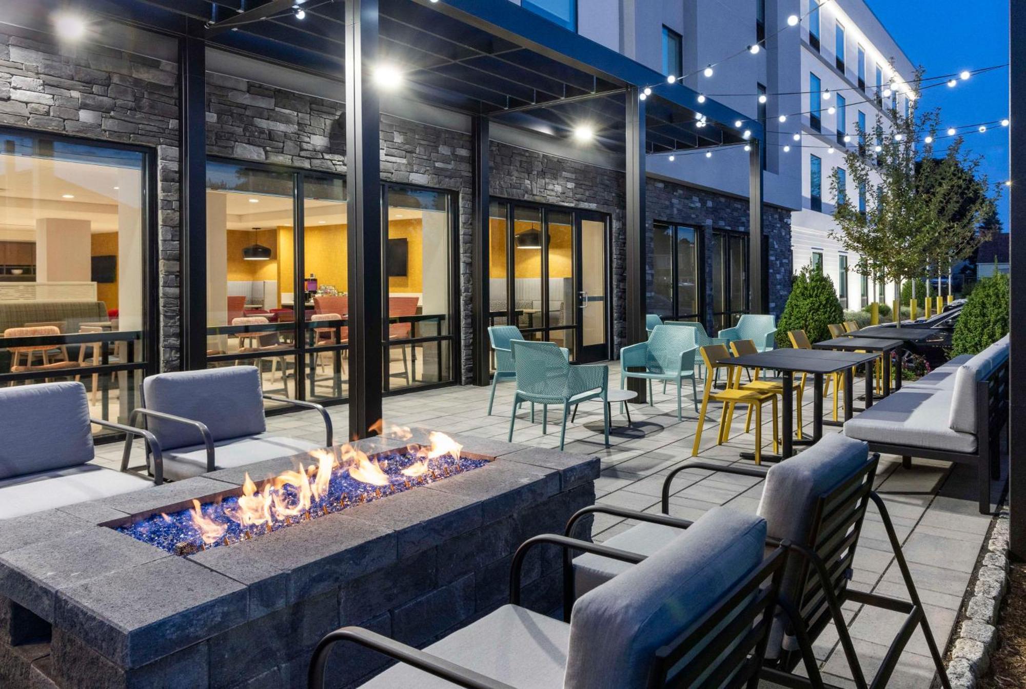 Home2 Suites By Hilton East Haven New Haven מראה חיצוני תמונה
